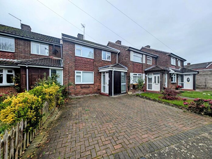 3 Bedroom Terraced House For Sale In Kingsway, Darlington, DL1