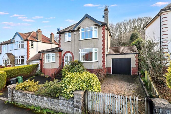 3 Bedroom Detached House For Sale In Charming S Home With Panoramic Views In Clevedon, BS21