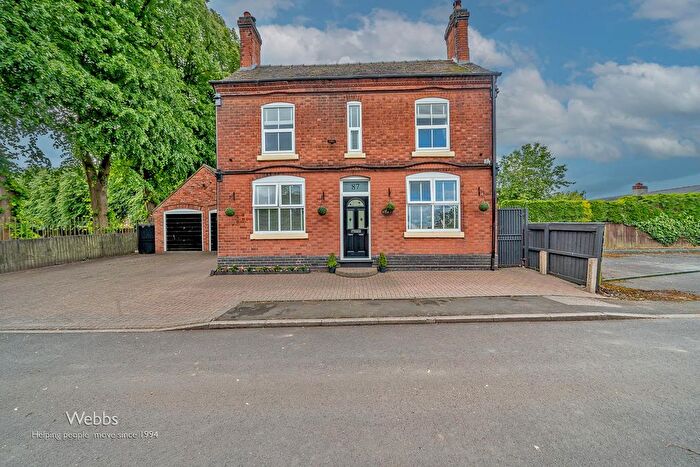 3 Bedroom Detached House For Sale In Station Street, Cheslyn Hay, Walsall, WS6