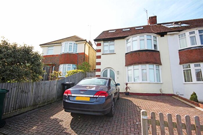 4 Bedroom Semi-Detached House To Rent In Wilmington Way, Patcham, Brighton, BN1