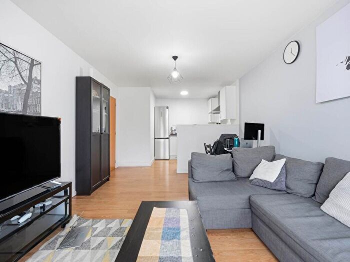 1 Bedroom Flat For Sale In Navigation Court, Gallions Road, London, E16