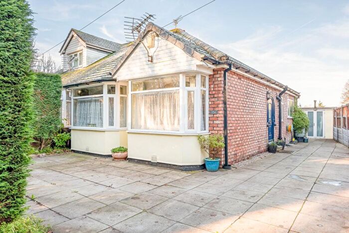 3 Bedroom Semi-Detached Bungalow For Sale In Bescar Brow Lane, Scarisbrick, L40