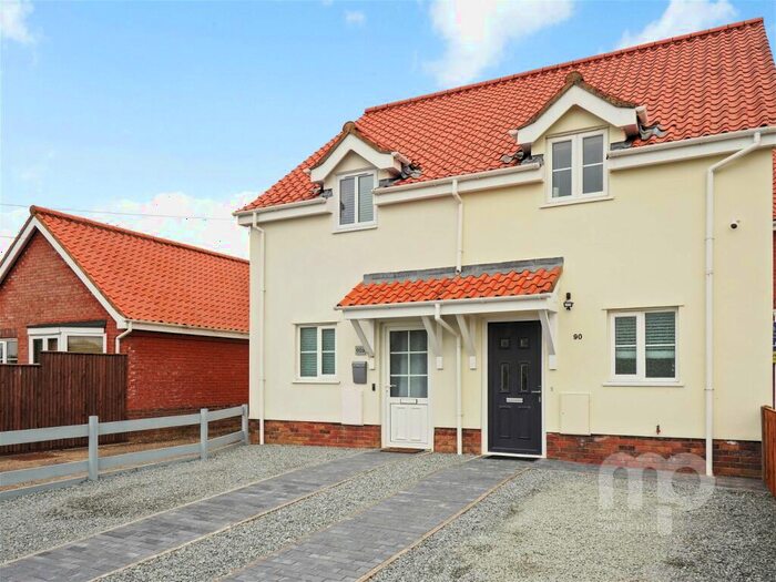 2 Bedroom Semi-Detached House For Sale In Norwich Road, Tacolneston, Norwich, Norfolk, NR16
