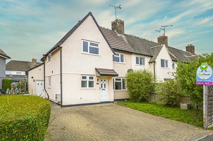 4 Bedroom Terraced House For Sale In Woodlands Road, Cirencester, Gloucestershire, GL7