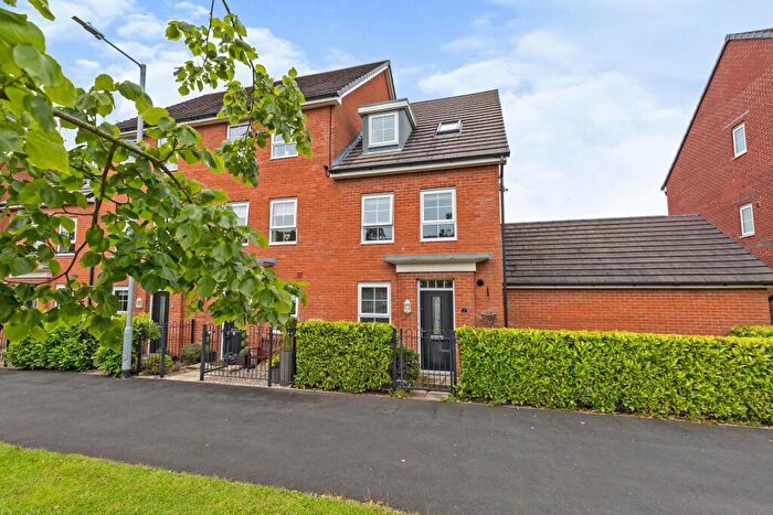 4 Bedroom End Of Terrace House To Rent In Factory Way, Chorley, Lancashire, PR7