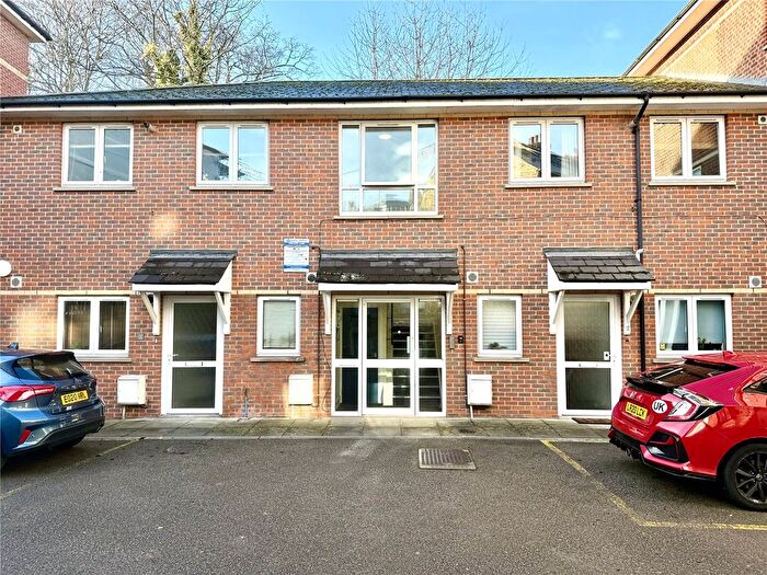 1 Bedroom Flat For Sale In Billington Mews, London, W3