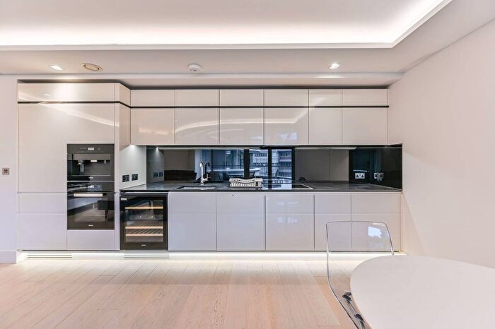 1 Bedroom Flat For Sale In Albert Embankment, Albert Embankment, London, SE1