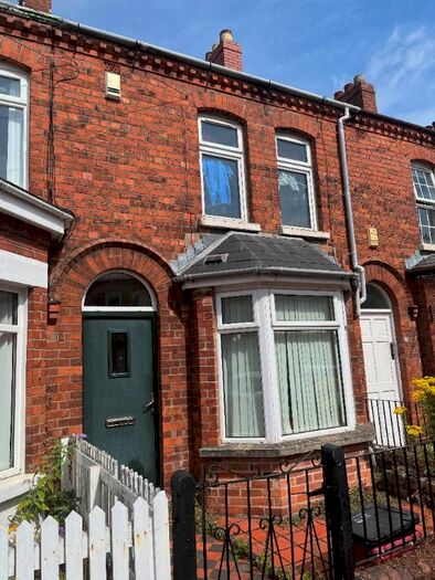 3 Bedroom Terraced House To Rent In St Albans Gardens, Belfast, BT9