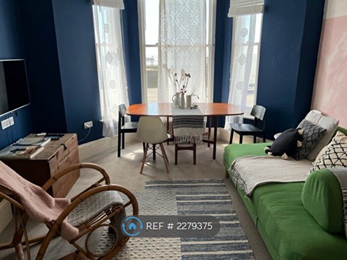 2 Bedroom Flat To Rent In Marina, St. Leonards-On-Sea, TN38