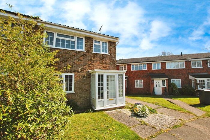 3 Bedroom End Of Terrace House To Rent In Primula Way, Chelmsford, CM1