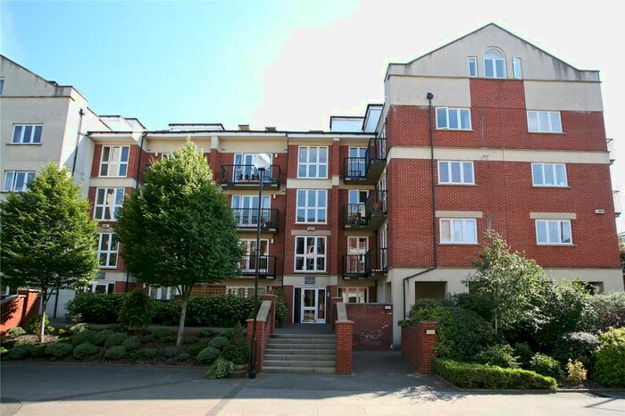 1 Bedroom Flat To Rent In Chesterman Court, Corney Reach Way, London, Uk, W4
