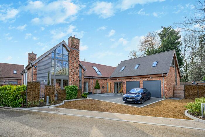 5 Bedroom Detached House For Sale In Draycote Water, Kites Hardwick, Rugby, CV23