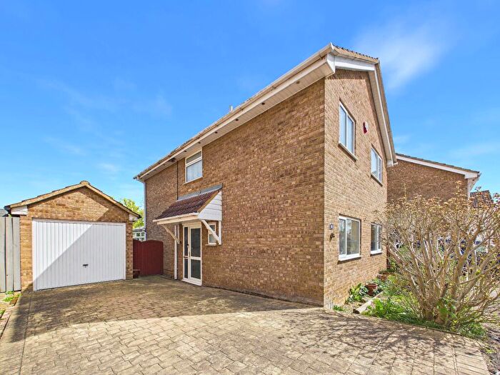 3 Bedroom Detached House For Sale In Collingwood Road, Eaton Socon, St. Neots, PE19