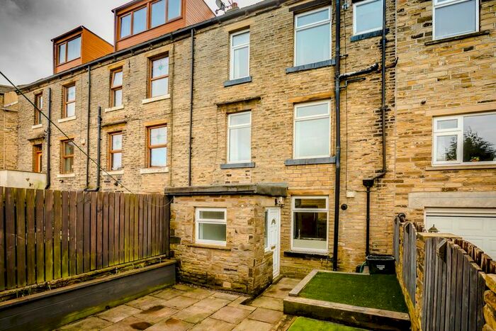 2 Bedroom Terraced House To Rent In Halifax Road, Brighouse, HD6