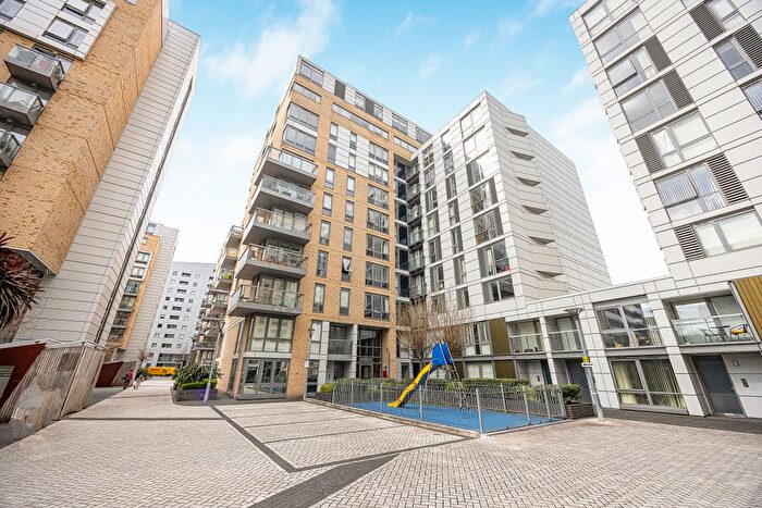 1 Bedroom Flat To Rent In Dowells Street, Greenwich, SE10