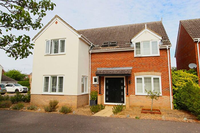 5 Bedroom Detached House For Sale In Bickerdikes Gardens, Sandy, SG19