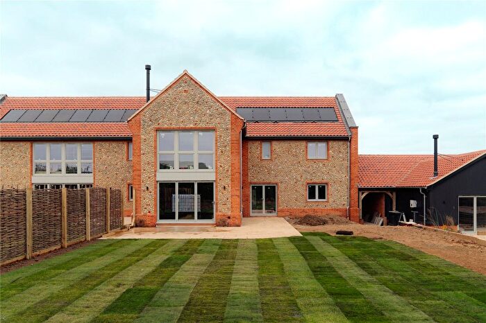 4 Bedroom Semi-Detached House For Sale In Pitt Farm, Baconsthorpe, Holt, Norfolk, NR25