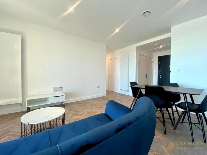 2 Bedroom Flat To Rent In Makers Yard, Skyline Apartments, E3