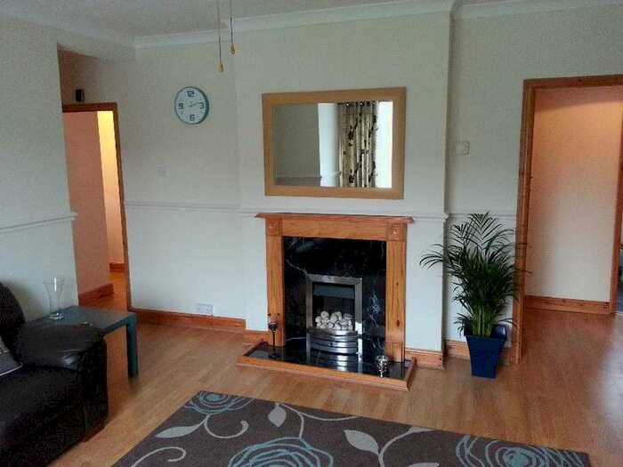 2 Bedroom Apartment To Rent In Enford Avenue, Manchester, M22