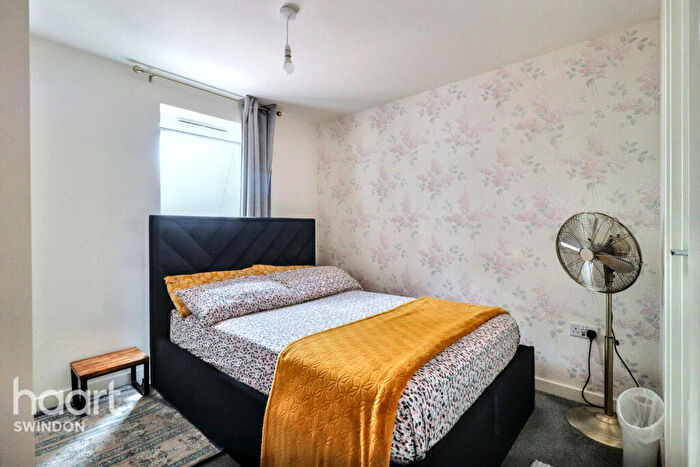2 Bedroom Apartment To Rent In Smiths Lane, Swindon, SN3