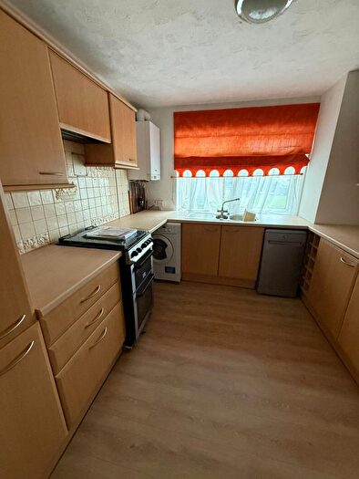 2 Bedroom Flat To Rent In Conegar Court, Slough, SL1