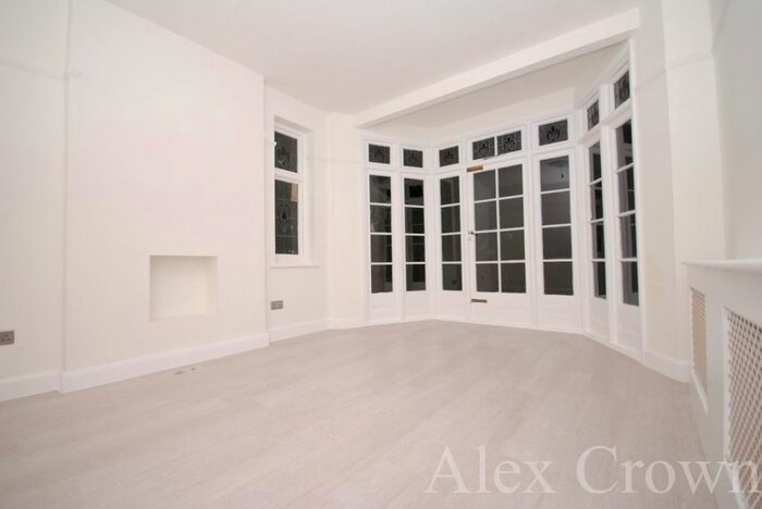 5 Bedroom Terraced House To Rent In Halstead Road, London, N21