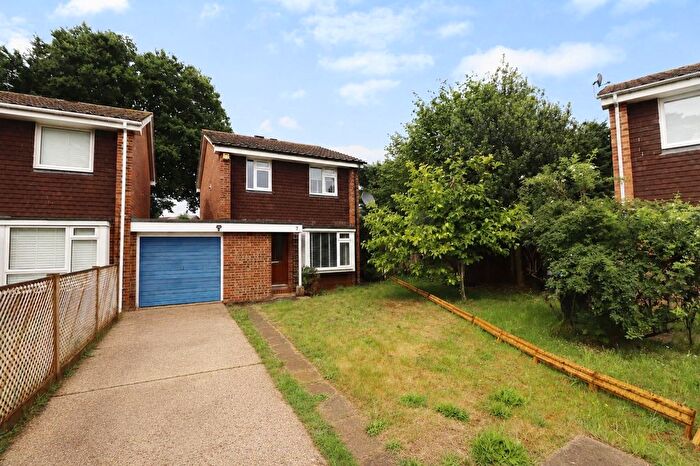 3 Bedroom Detached House For Sale In Woking, GU21