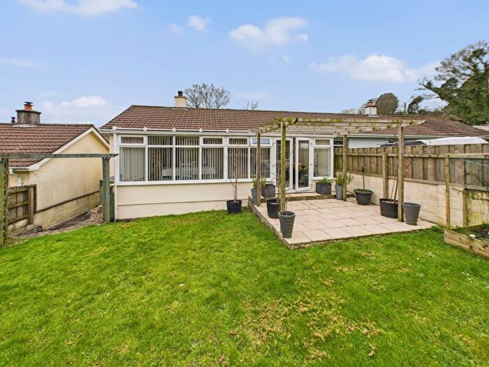 2 Bedroom Bungalow For Sale In Lannarth Glas, Lanner, Redruth, TR16