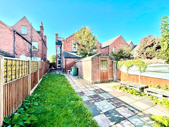 2 Bedroom Maisonette To Rent In Oxford Road, Reading, Berkshire, RG30