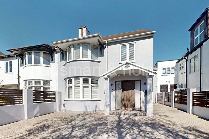 6 Bedroom Semi Detached House To Rent In Dunstan Road, London, NW11