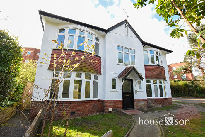 4 Bedroom Detached House For Sale In Suffolk Road, West Cliff, Bournemouth, BH2
