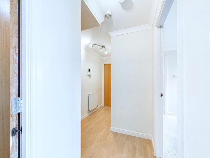 2 Bedroom Apartment To Rent In Ocean Drive, The Shore, Edinburgh, EH6