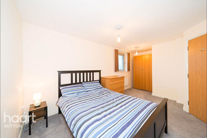 1 Bedroom Flat For Sale In Throwley Way, Sutton, SM1