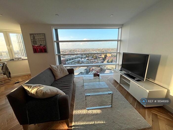 1 Bedroom Flat To Rent In Eagle Point, London, EC1V