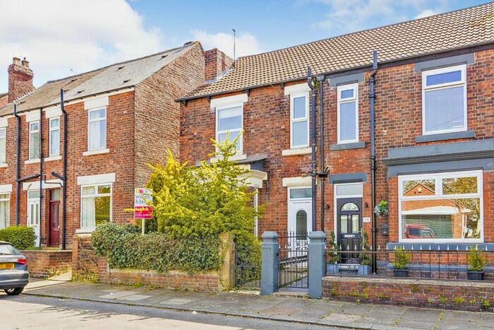 3 Bedroom Property To Rent In Eastwood Mount, Rotherham, S65