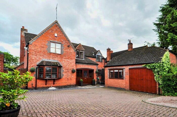 4 Bedroom Detached House To Rent In The Tryst, Bromsgrove, Worcestershire, B61