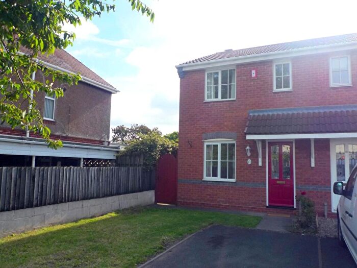 3 Bedroom Semi-Detached House For Sale In The Crescent, Stafford, Staffordshire, ST16