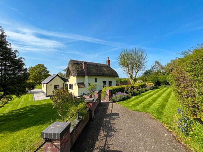 2 Bedroom Detached House To Rent In Mole Hill Green, Felsted, Dunmow, Essex, CM6