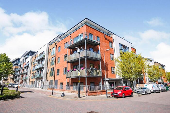 2 Bedroom Flat For Sale In Rosse Gardens, Desvignes Drive, Hither Green, London, SE13