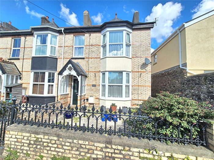 4 Bedroom End Terrace House For Sale In Queens Terrace, Torrington, Devon, EX38