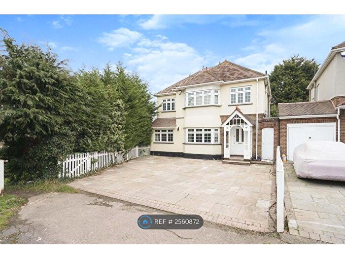 4 Bedroom Detached House To Rent In Hacton Lane, Upminster, RM14