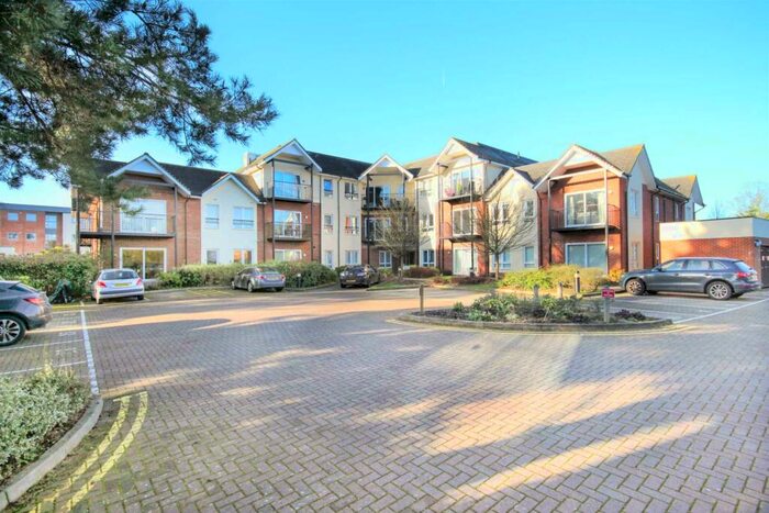 2 Bedroom Apartment To Rent In London Road, Binfield, RG42