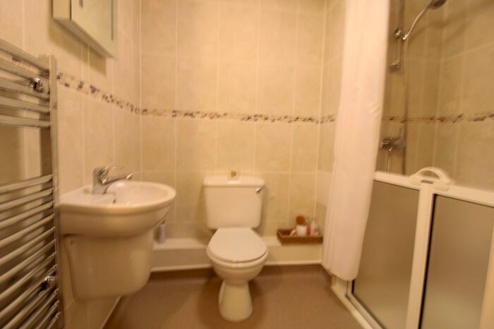 1 Bedroom Flat For Sale In Fig Tree Court, Canal Hill, Tiverton, EX16