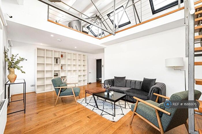 3 Bedroom Penthouse To Rent In Hackney Road, London, E2