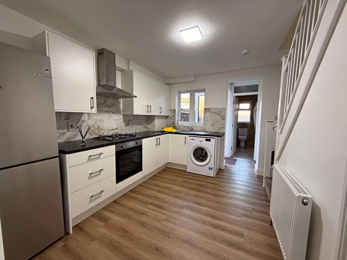 2 Bedroom Terraced House To Rent In Hamilton Road, Southall, UB1