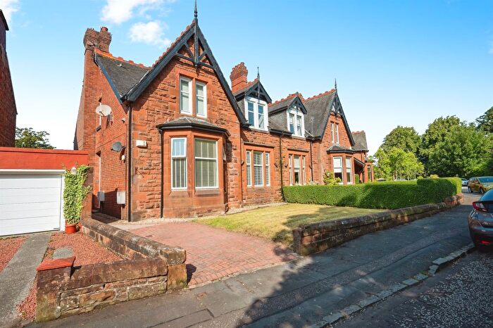 2 Bedroom Flat For Sale In Howard Park Drive, Kilmarnock, KA1