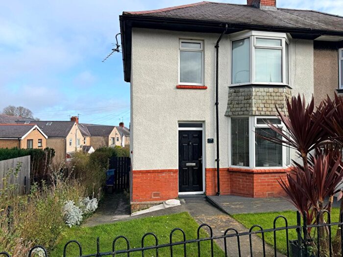 3 Bedroom Semi Detached House To Rent In Glynne Road, Bangor, LL57