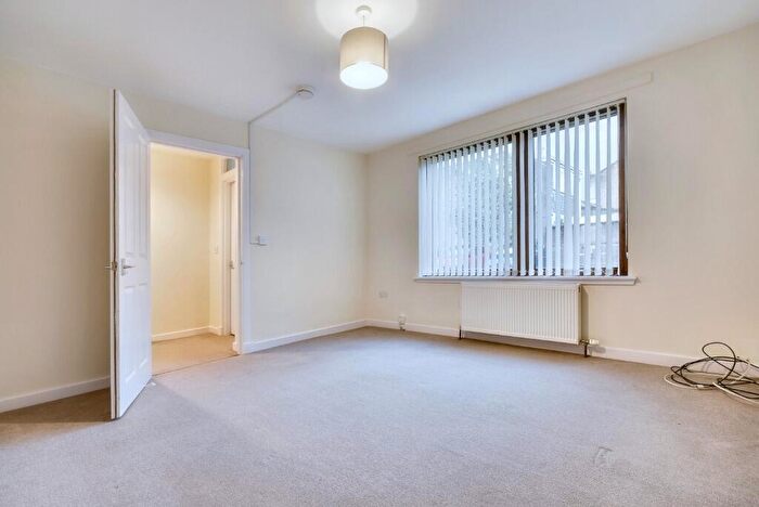 2 Bedroom Flat To Rent In Frazer Street, Largs, Largs, KA30