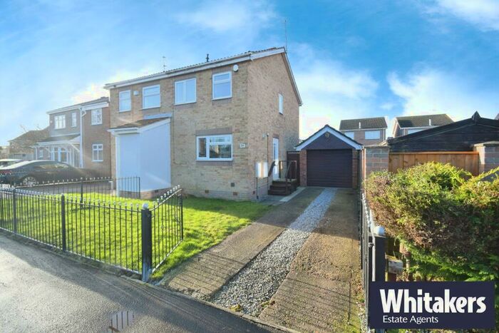 2 Bedroom Semi-Detached House To Rent In Kestrel Avenue, Hull, HU8