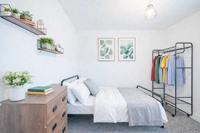 6 Bedroom House To Rent In Conygre Grove, Filton, Bristol, Gloucestershire, BS34